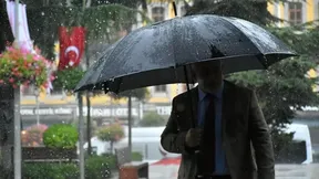 Meteoroloji Duyurdu: Sağanak Birçok Kentte Etkisini Gösterecek