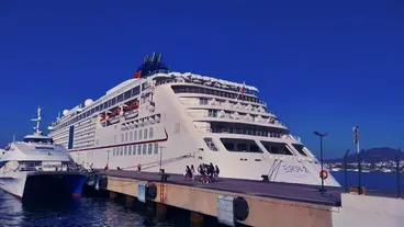 Bodrum'a "Europa 2" kruvaziyeriyle 481 yolcu geldi