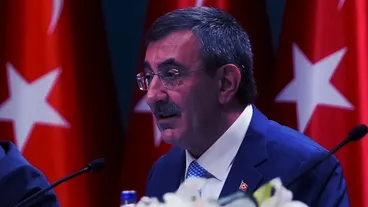 Cumhurbaşkanı Yardımcısı Yılmaz, OVP açıklamasının ardından soruları yanıtladı: (2)