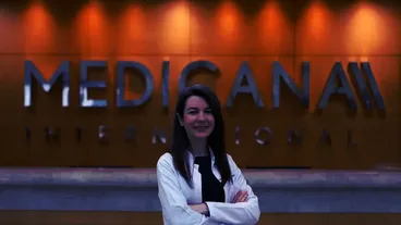 Diş çürüğüne neden olan bakteriler komşu dişe de bulaşabiliyor