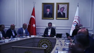 Tarım ve Orman Bakanı Yumaklı, Adıyaman'da "Sektör Paydaşları Toplantısı"nda konuştu: