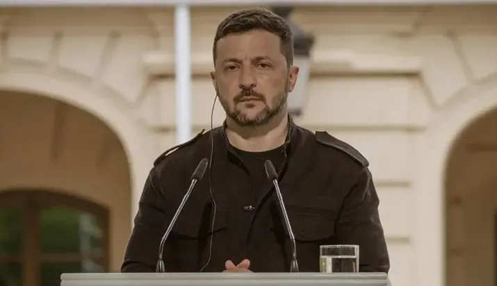 Zelenski: Trump'ın özel temsilcilerini Kiev'de bekliyoruz