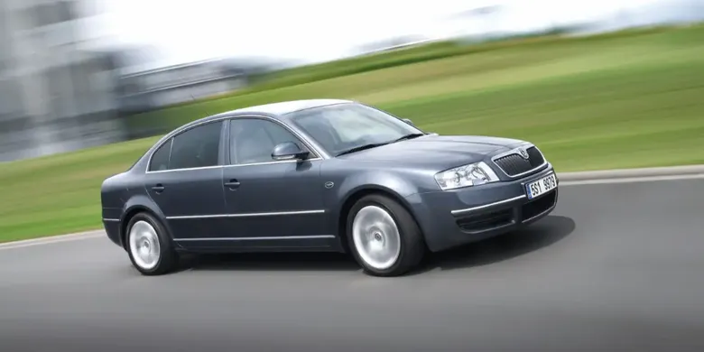 52 Yıl Boyunca Ortadan Kayboldu: Skoda Superb'in 1934'e Uzanan Hikayesi