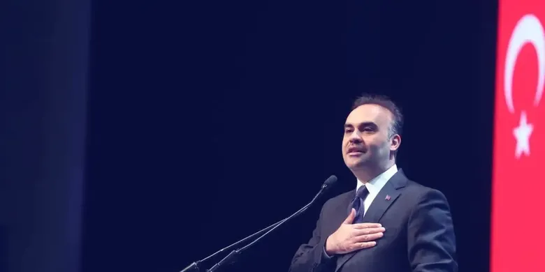 Bakan Kacır, Ortaokul ve Lise Öğrencileri Araştırma Proje Yarışmaları Ödül Töreni'nde konuştu: Bakan Kacır, Ortaokul ve Lise Öğrencileri Araştırma Proje Yarışmaları Ödül Töreni'nde konuştu: