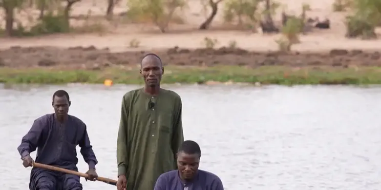 Climat, Surpêche, Pollution... Au Lac Tchad, les Filets Se Vident
