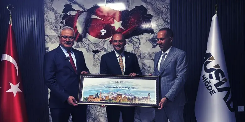 MÜSİAD Genel Başkanı Özdemir, Niğde'de konuştu: MÜSİAD Genel Başkanı Özdemir, Niğde'de konuştu: