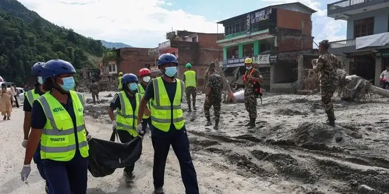 Nepal'de bilanço ağırlaşıyor: Can kaybı 1050'ye yükseldi