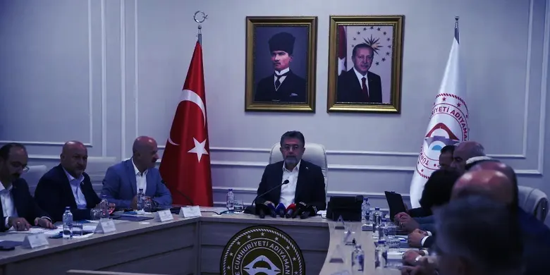 Tarım ve Orman Bakanı Yumaklı, Adıyaman'da "Sektör Paydaşları Toplantısı"nda konuştu: Tarım ve Orman Bakanı Yumaklı, Adıyaman'da "Sektör Paydaşları Toplantısı"nda konuştu: