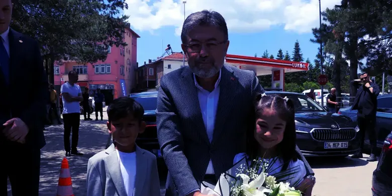 Tarım ve Orman Bakanı Yumaklı, Karabük'te konuştu: Tarım ve Orman Bakanı Yumaklı, Karabük'te konuştu:
