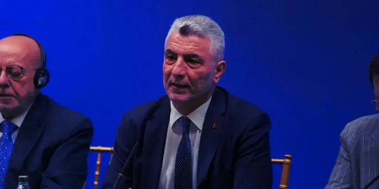 Ticaret Bakanı Bolat, "Türkiye-Suriye Yuvarlak Masa Toplantısı"nda konuştu: Ticaret Bakanı Bolat, "Türkiye-Suriye Yuvarlak Masa Toplantısı"nda konuştu: