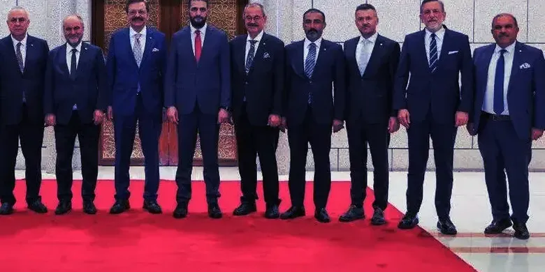 TOBB Başkanı Hisarcıklıoğlu, Suriye Cumhurbaşkanı Şara ile bir araya geldi: