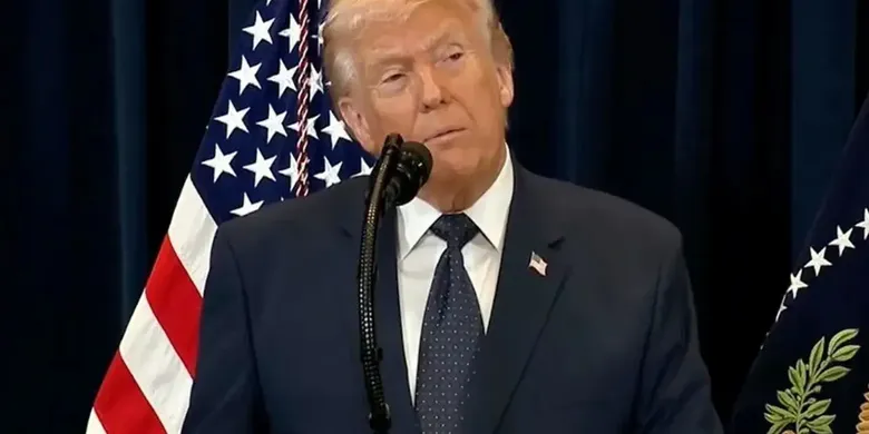 Trump: Hürmüz'den İnanılmaz Miktarda Petrol Sevkiyatı Yapılıyor