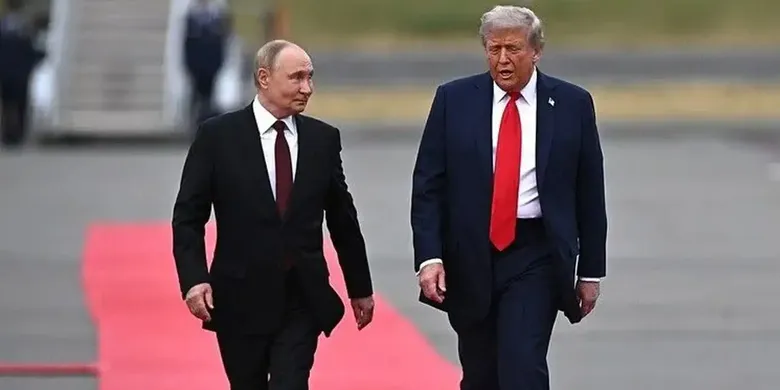 Trump ve Putin Anlaştı: Rusya'dan ABD'ye Yakıt Desteği