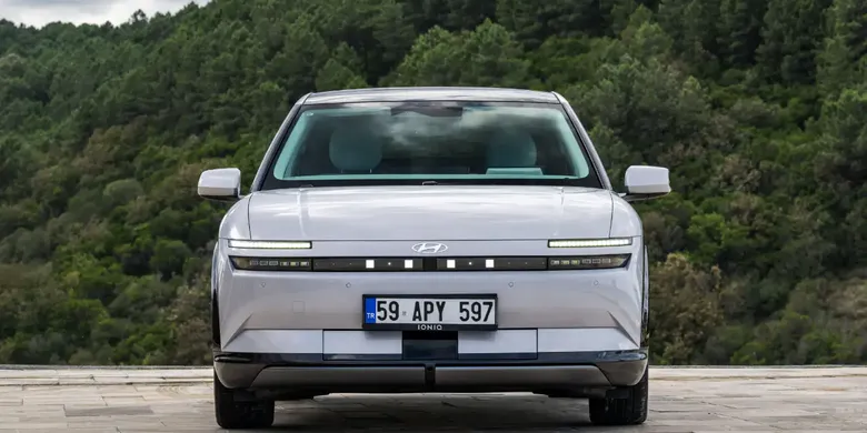 Türkiye'de Üretilen Elektrikli Hyundai'nin Fiyatı Belli Oldu: İşte IONIQ 3'ün Fiyatı