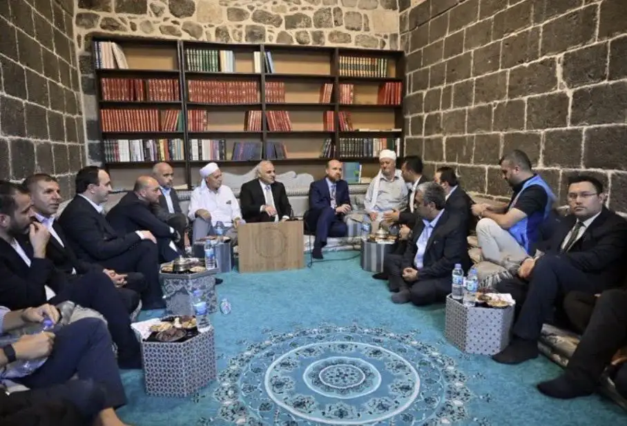 Diyarbakır'daki Fotoğraf Çok Tartışılmıştı: Rojin Kabaiş'in Ailesinden Bilal Erdoğan ile Görüşülmesine İlişkin Açıklama