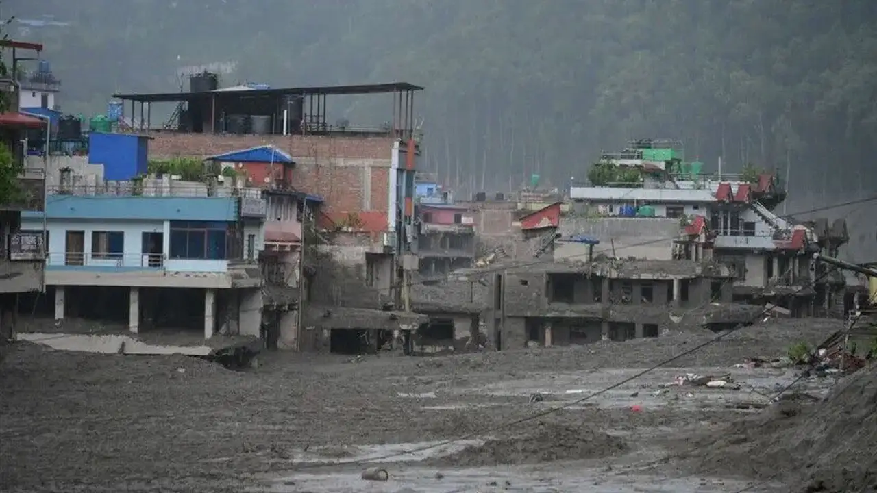 Nepal’de Sel Felaketi: Can Kaybı 270’e Yükseldi
